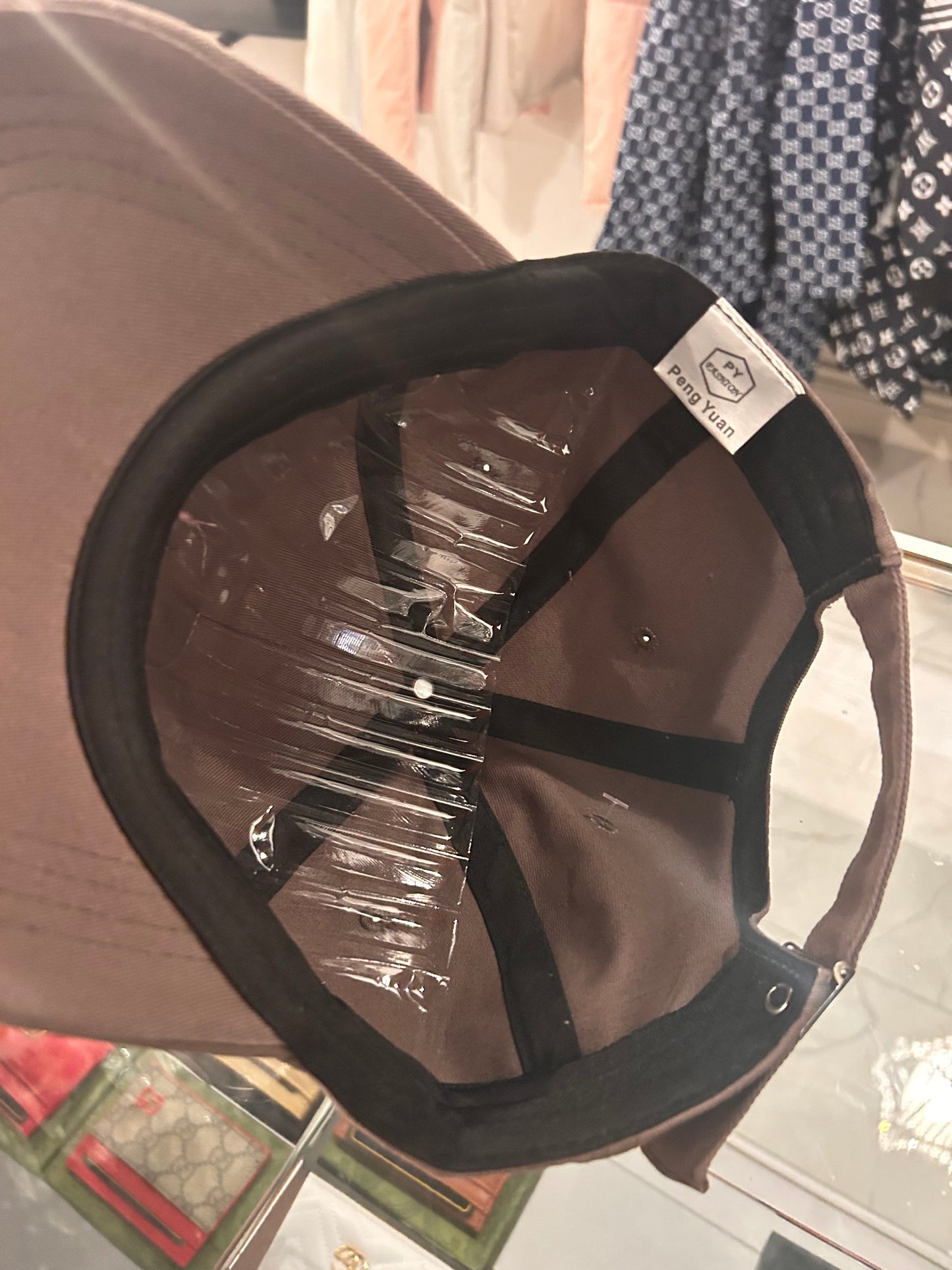 HAT