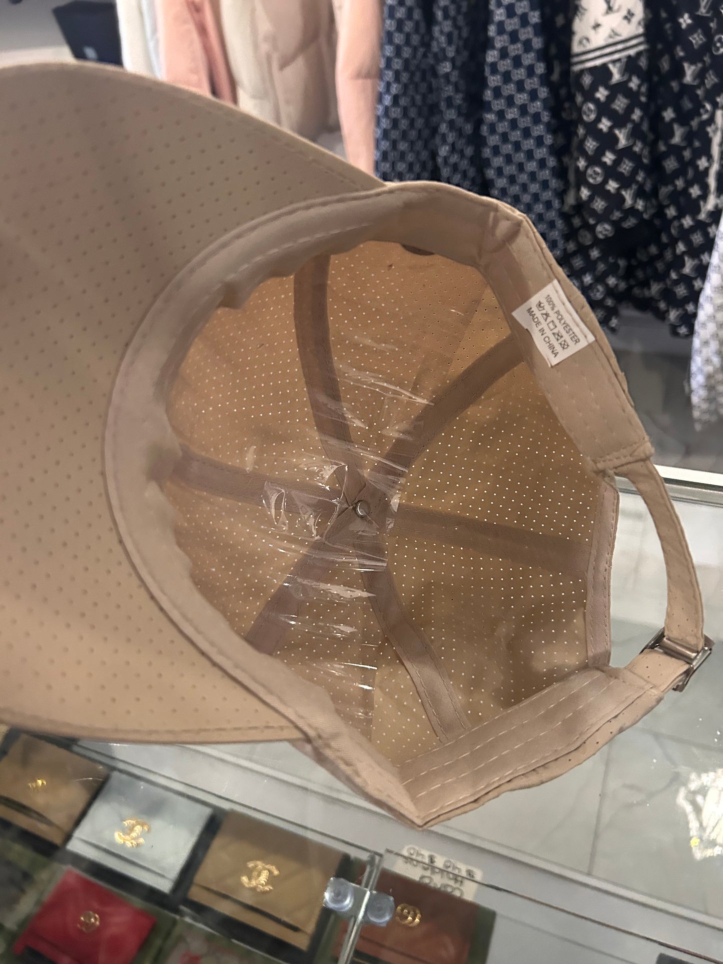 HAT
