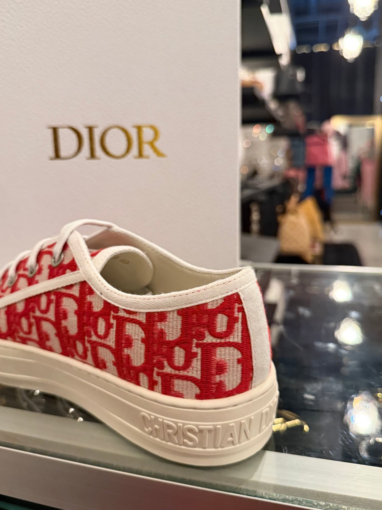 G SNEAKERS
