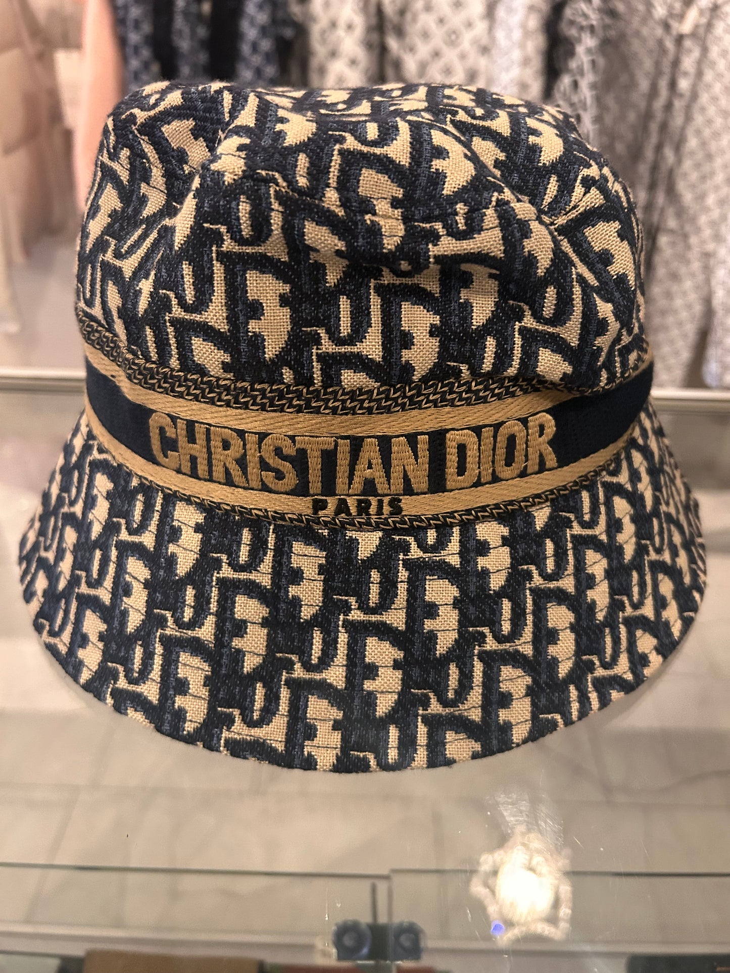 HAT