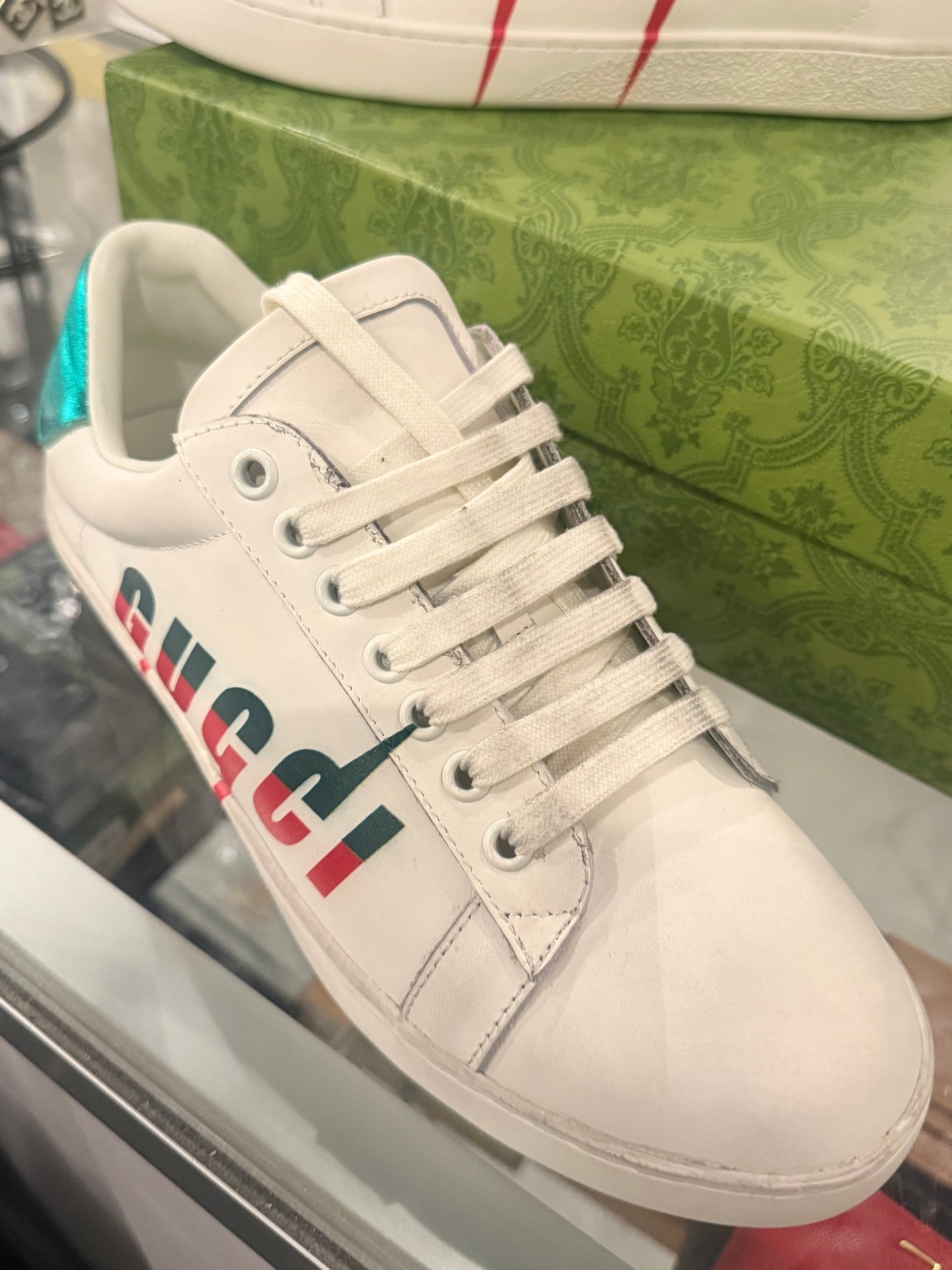 G SNEAKERS