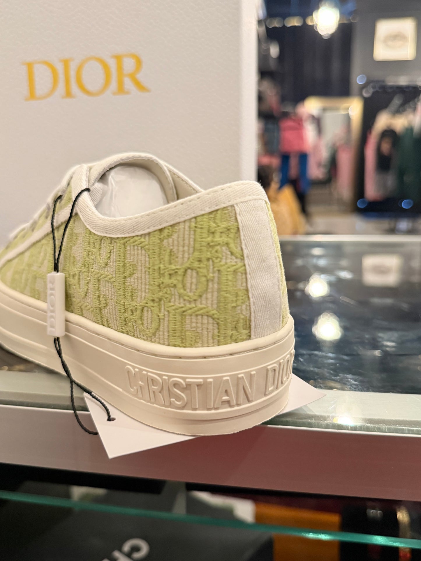 G SNEAKERS