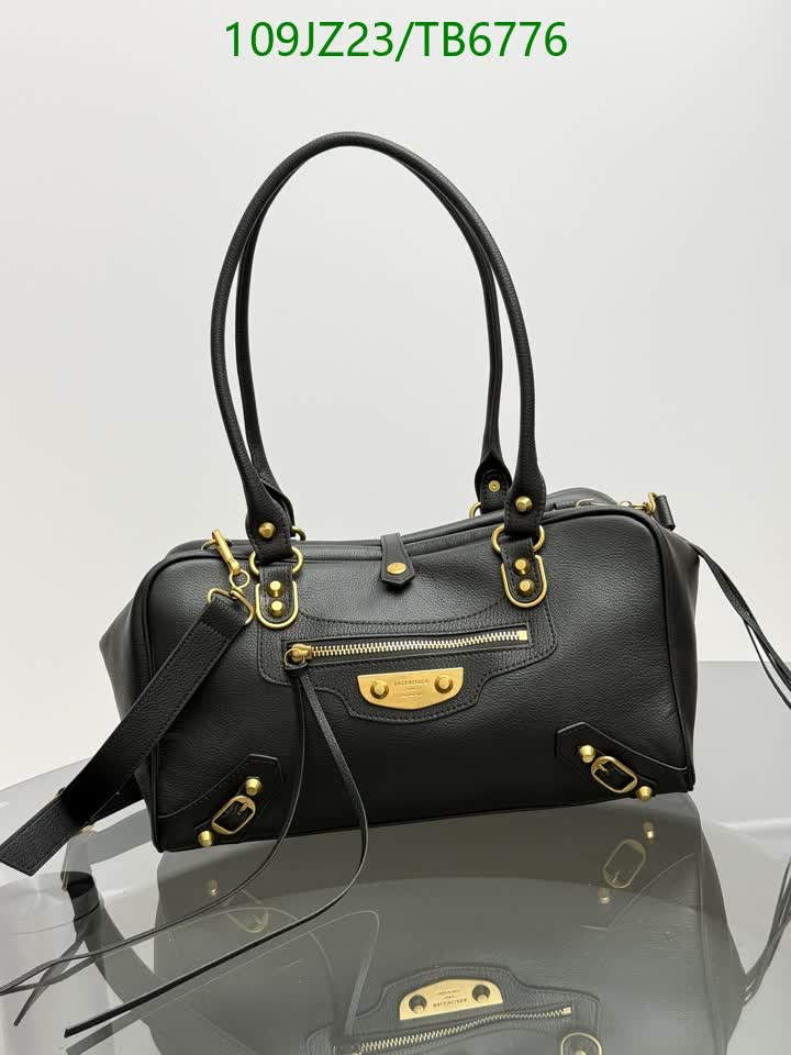 B BAG