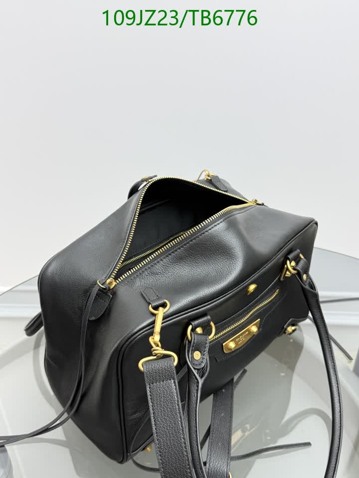 B BAG