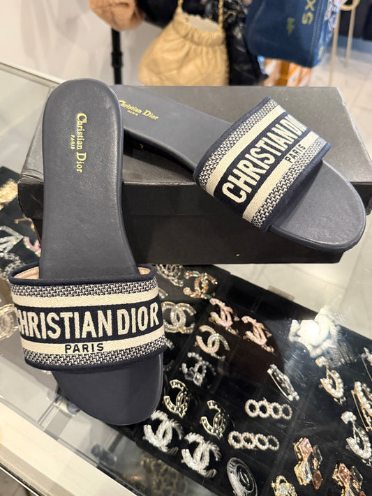 D SANDALS (Copy)