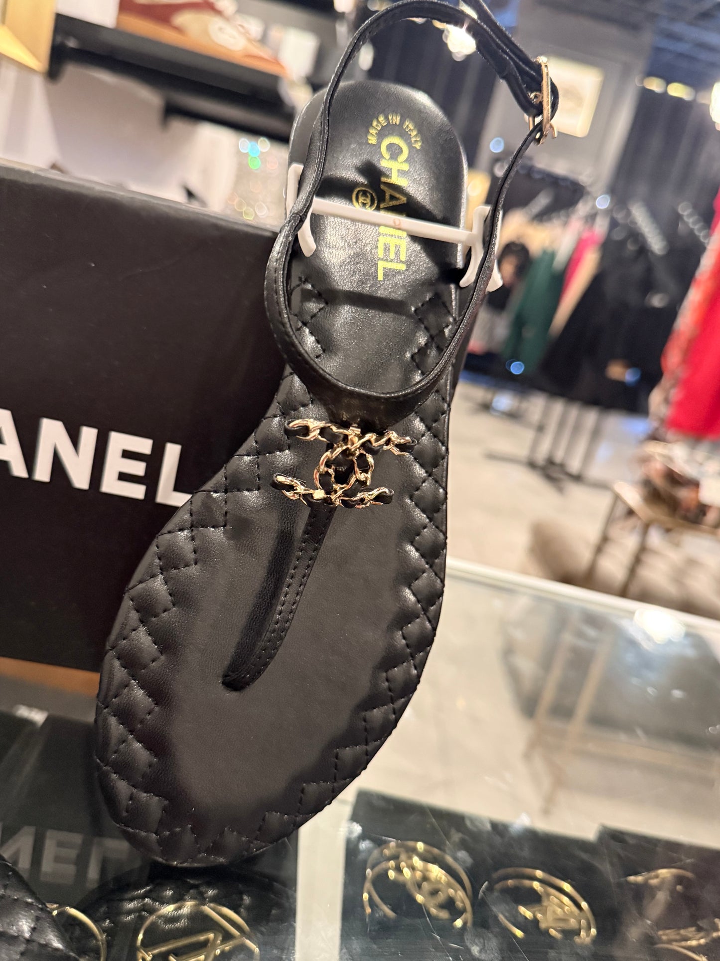 C SANDALS
