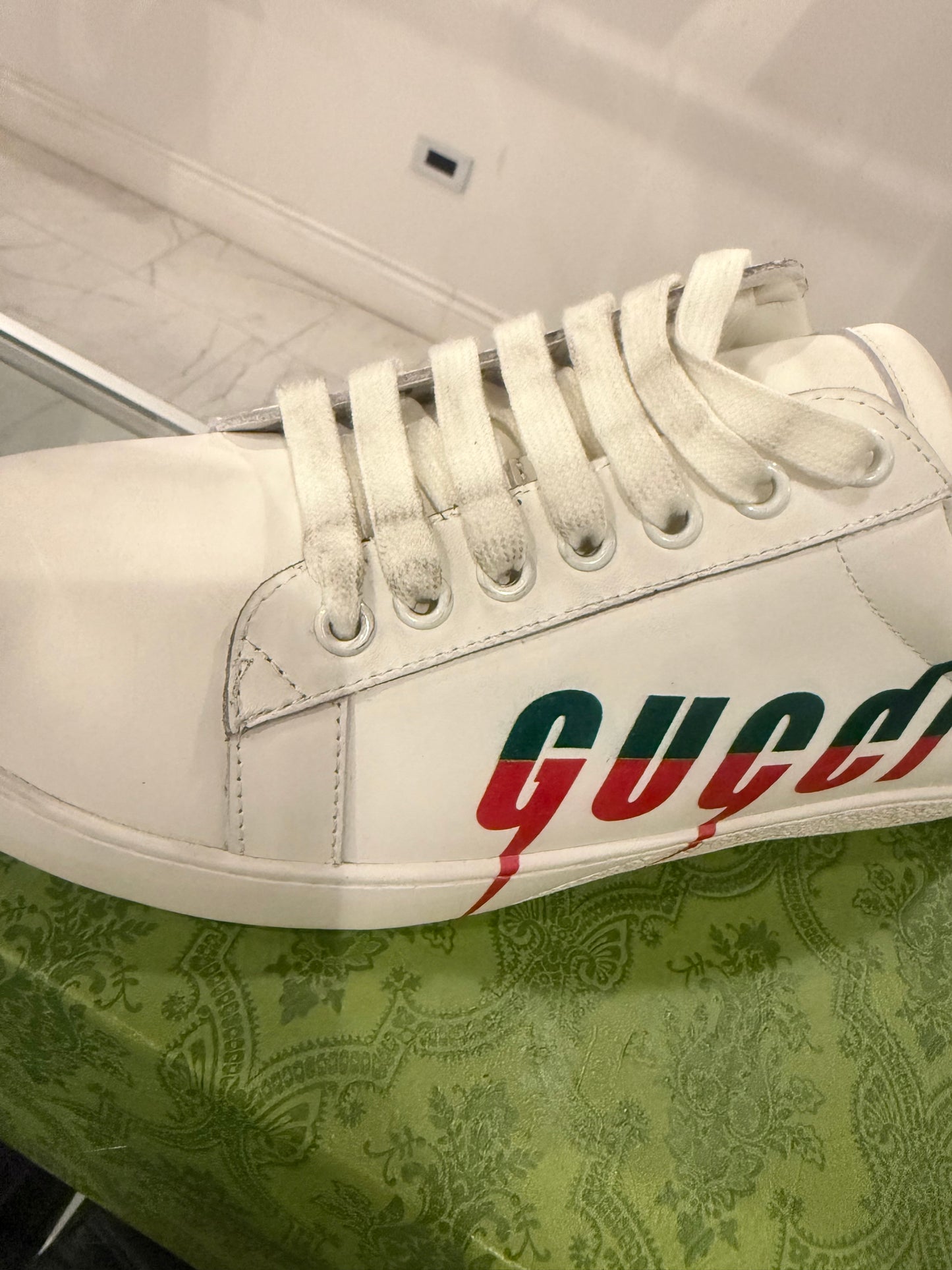 G SNEAKERS