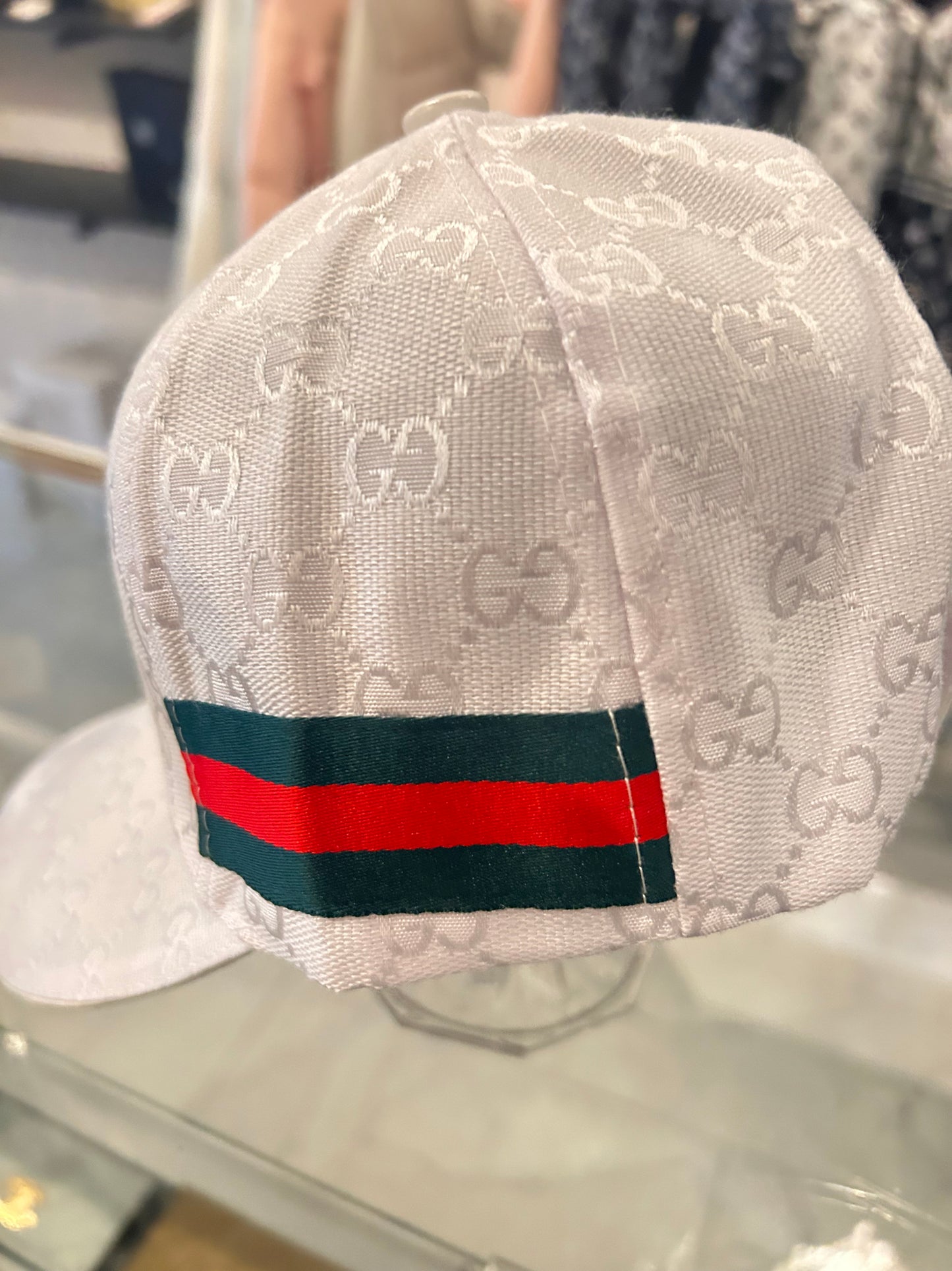 HAT