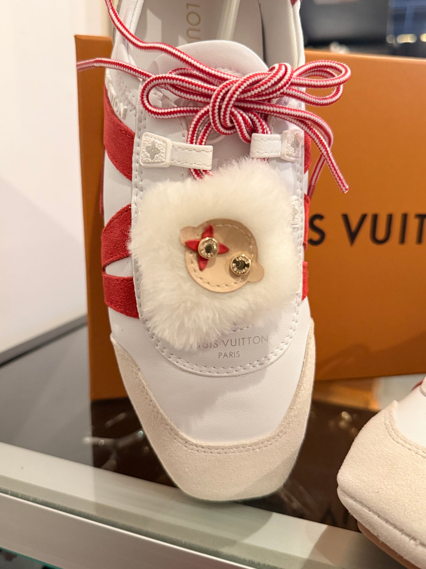 L SNEAKERS