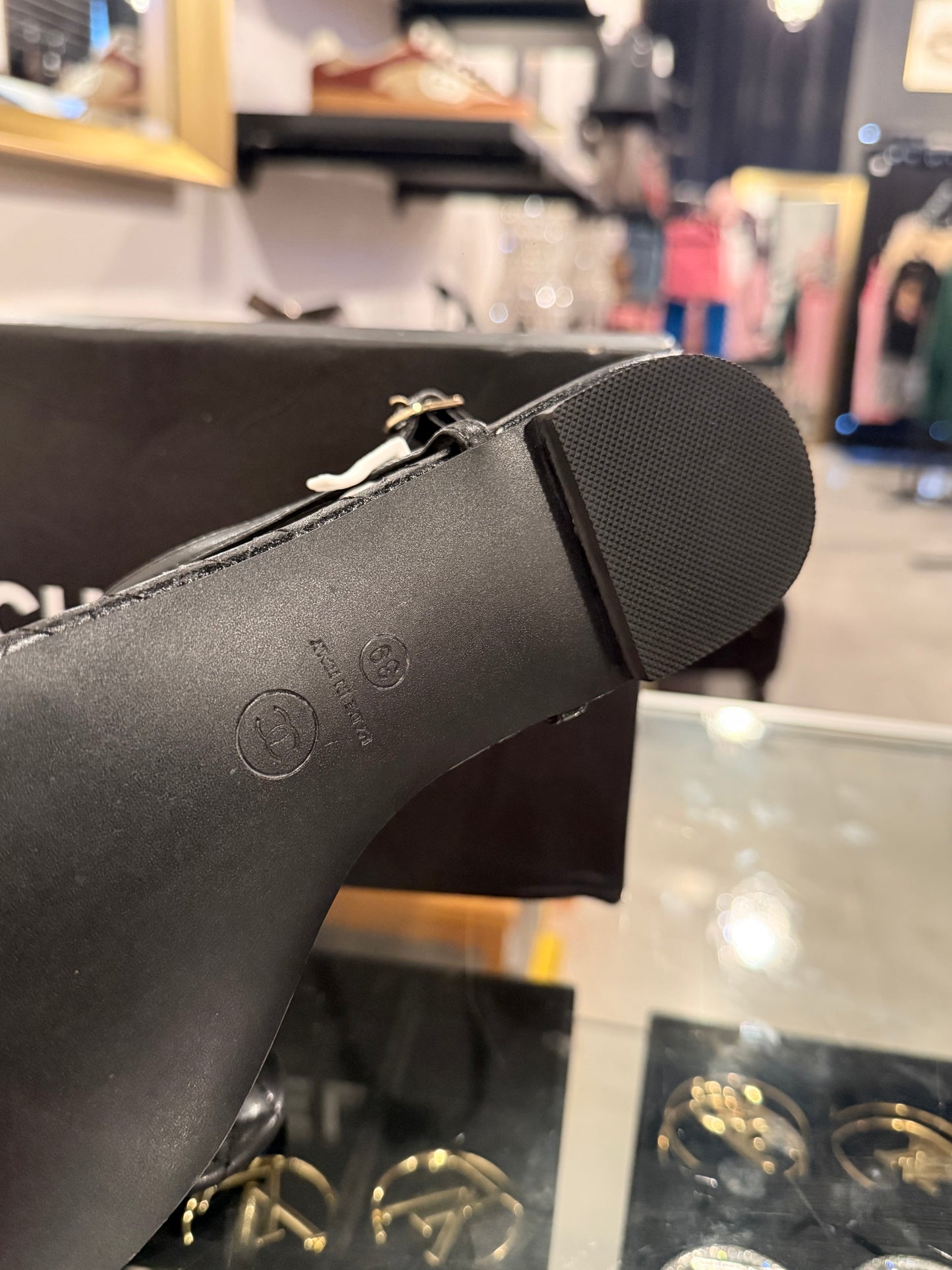 C SANDALS