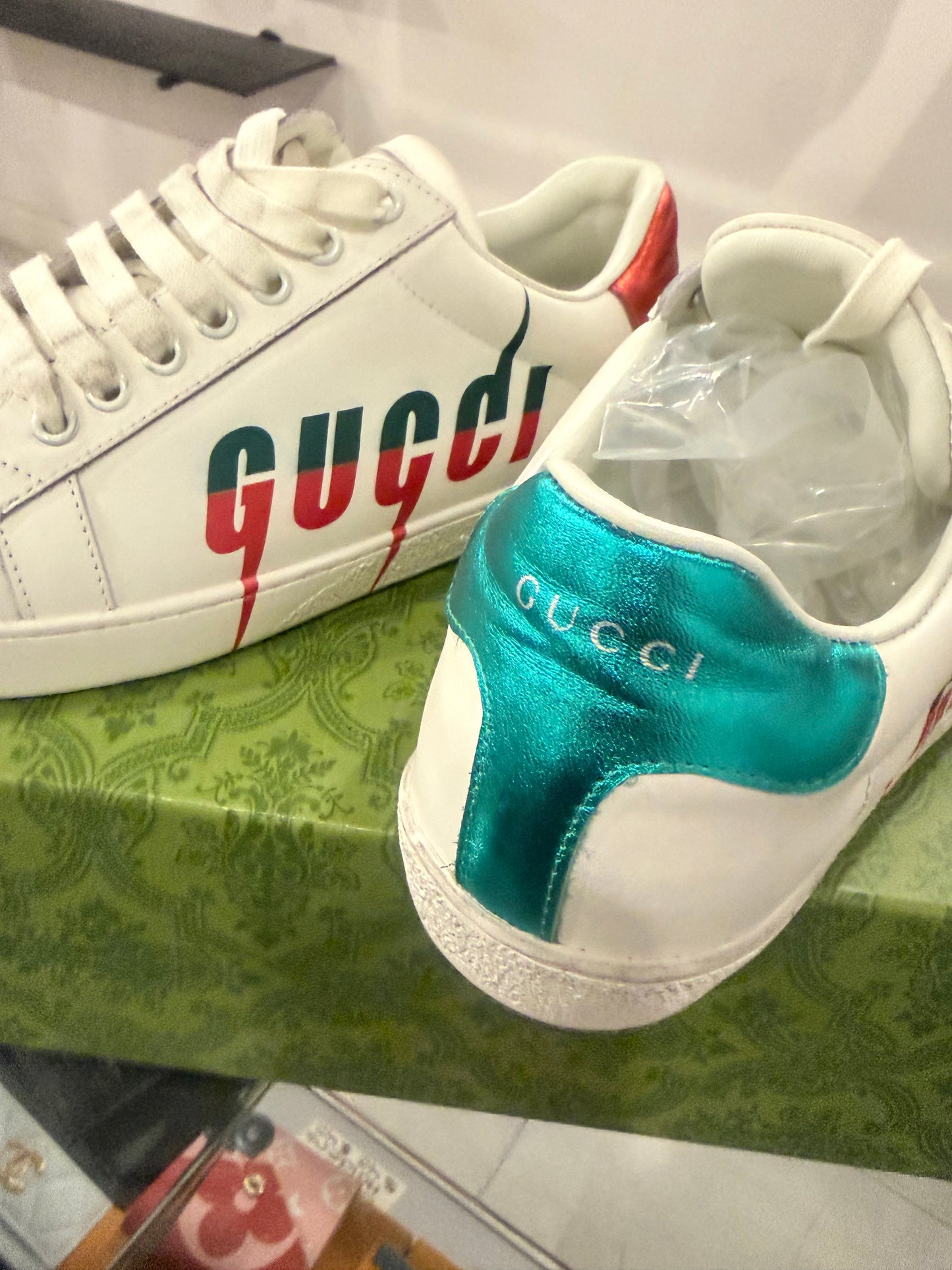G SNEAKERS