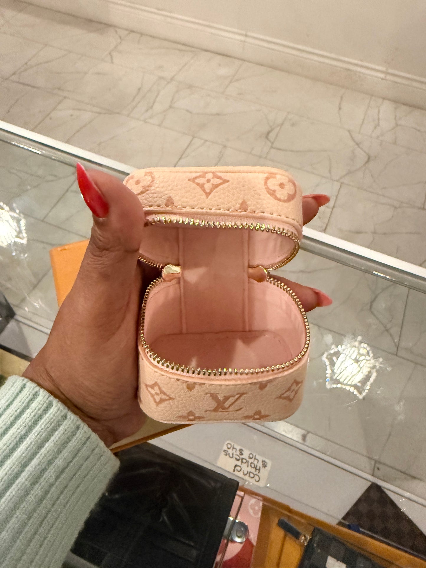 WALLET/CARDHOLDER