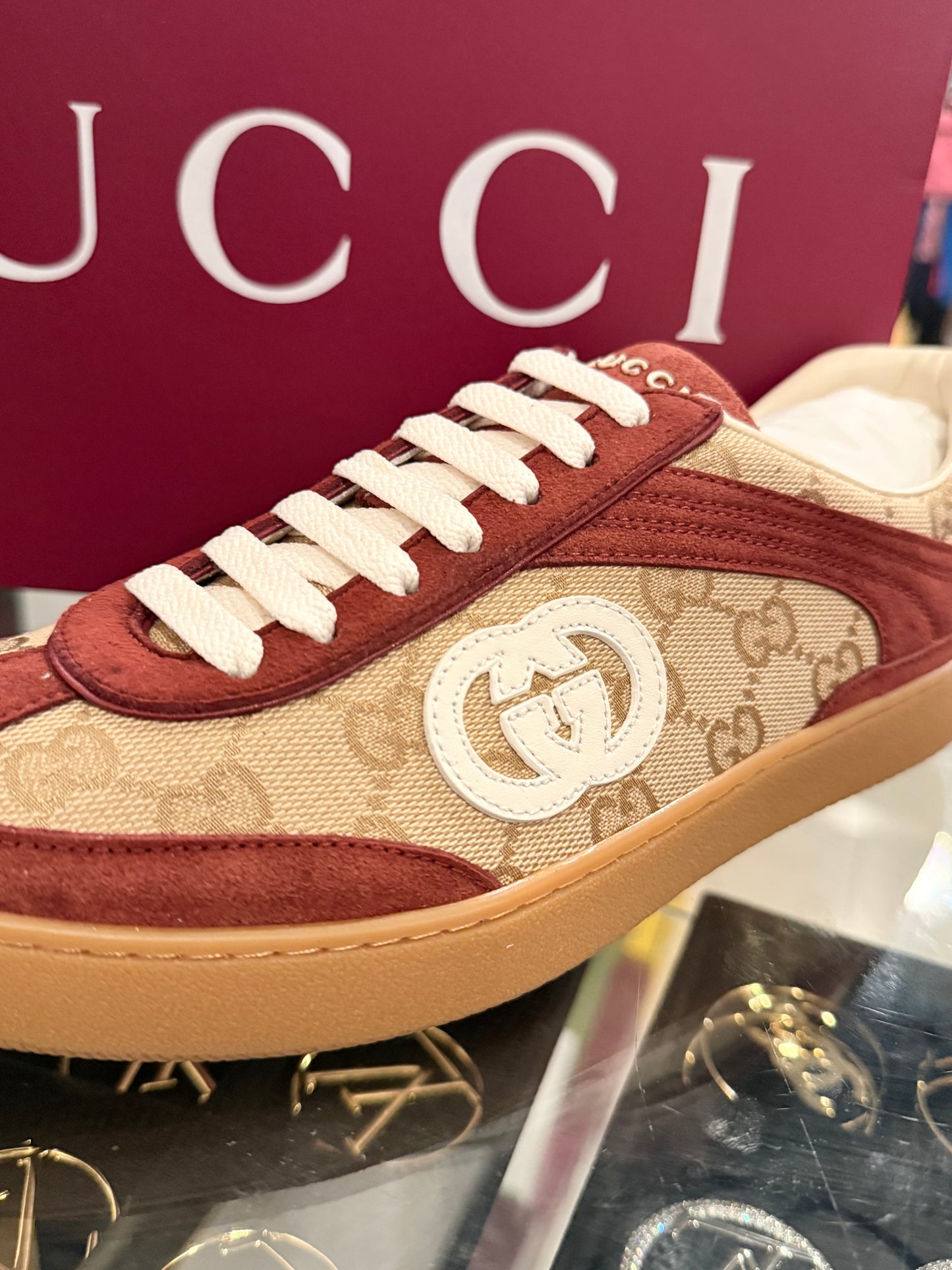 G SNEAKERS