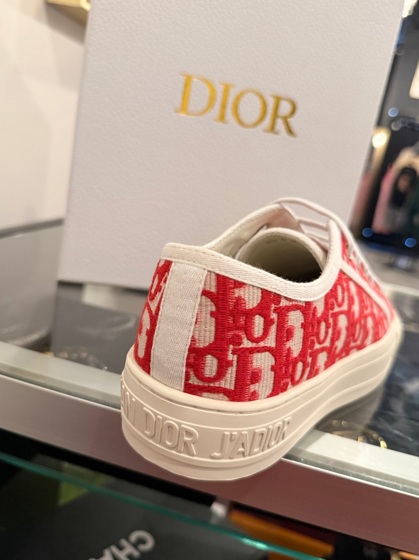 G SNEAKERS