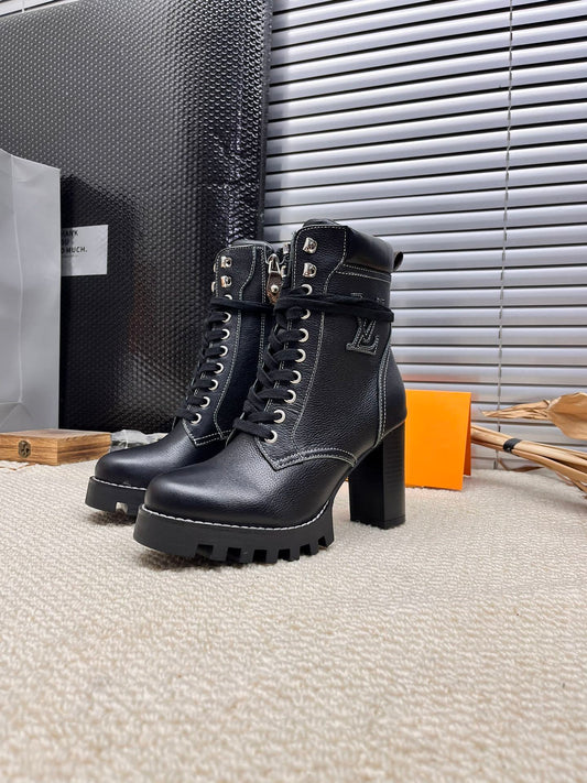 L BOOTS